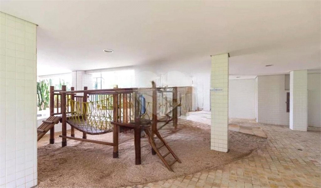 Apartamento à venda com 3 quartos, sendo 1 suíte,  em Cidade São Francisco, São Paulo, SP