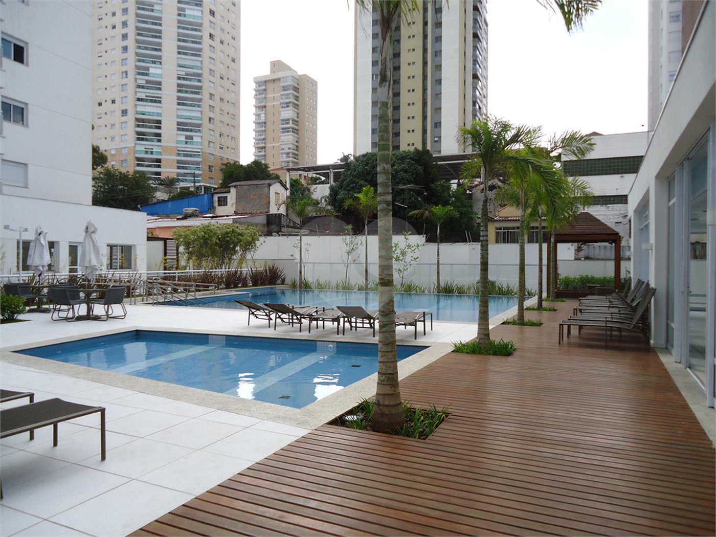 Apartamento à venda com 3 suítes em Santa Teresinha, São Paulo, SP