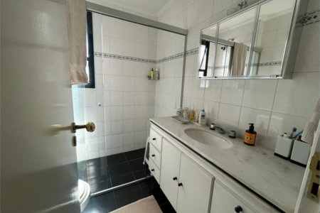 Apartamento à venda com 4 quartos, sendo 2 suítes,  em Pinheiros, São Paulo, SP