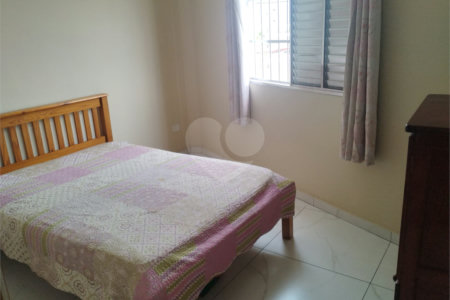 Apartamento à venda com 2 quartos em Maracanã, Praia Grande, SP