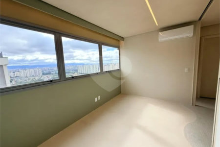 Apartamento à venda com 4 quartos, sendo 3 suítes, em Água Branca, São Paulo, SP
