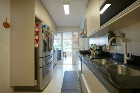 Apartamento à venda com 4 quartos, sendo 2 suítes, em Santo Amaro, São Paulo, SP