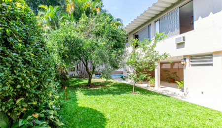 Casa de Vila à venda com 3 quartos, sendo 1 suíte,  em Alto da Boa Vista, São Paulo, SP