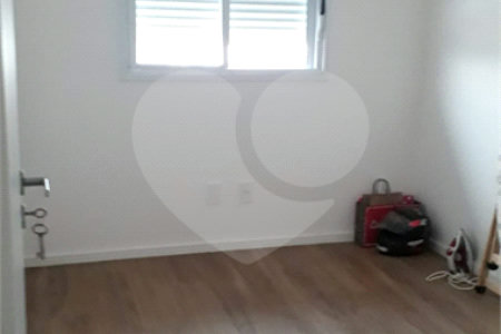 Apartamento à venda ou para alugar com 2 quartos em Parque Vitória, São Paulo, SP