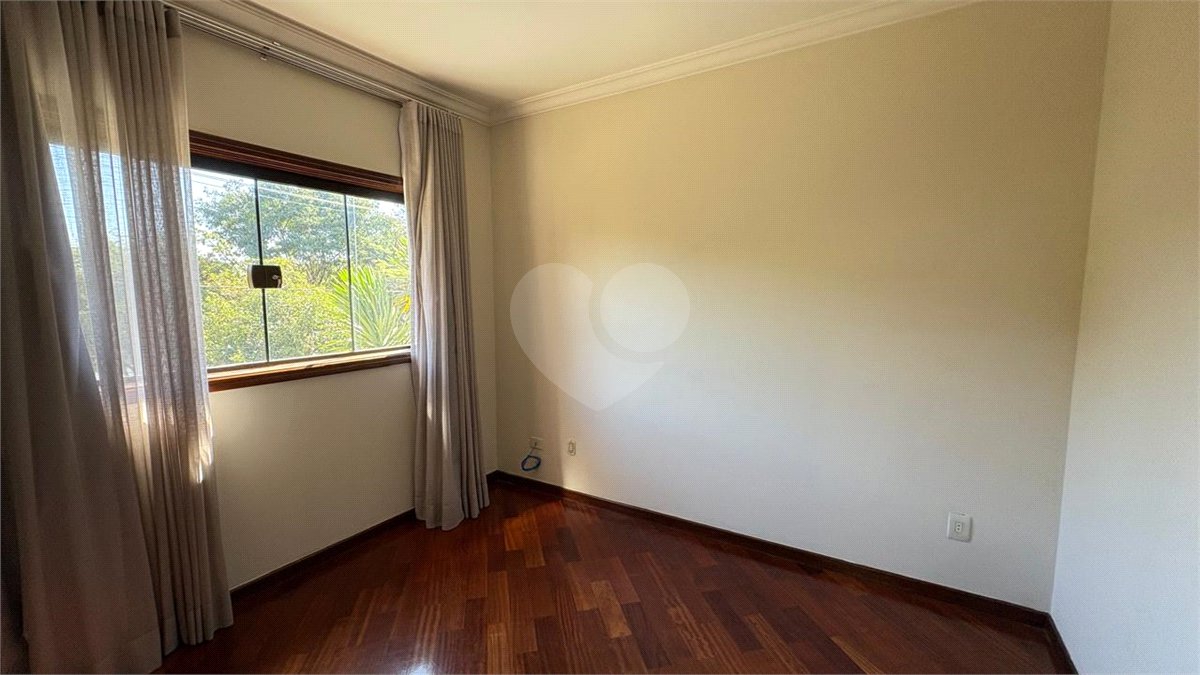 Casa à venda ou para alugar com 4 quartos, sendo 2 suítes,  no condomínio Vivendas do Lago, Sorocaba - SP