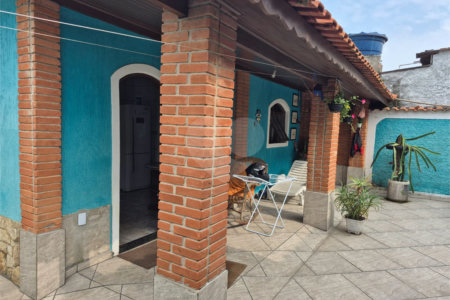 Sobrado à venda com 3 quartos, sendo 1 suíte, em Jardim Modelo, Suzano, SP