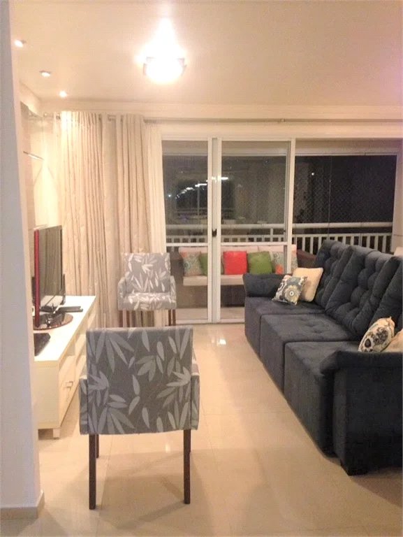 Apartamento à venda com 4 quartos, sendo 2 suítes, em Lar São Paulo, São Paulo, SP