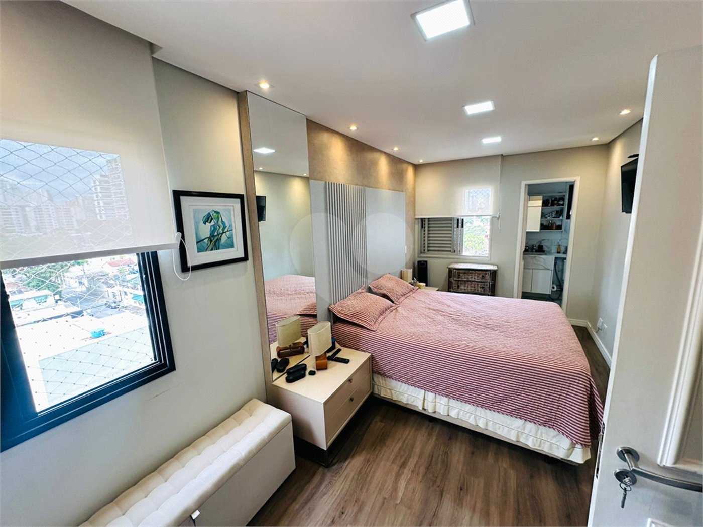 Apartamento à venda com 2 quartos, sendo 1 suíte,  em Cidade Monções, São Paulo, SP