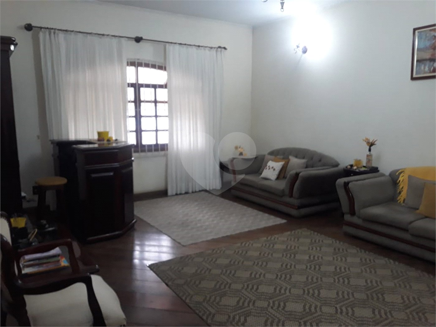 Sobrado à venda com 3 quartos, sendo 1 suíte, em Jardim Flórida, São Roque, SP