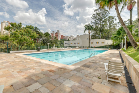 Casa à venda com 4 suítes no condomínio Granja do Morumbi, São Paulo - SP