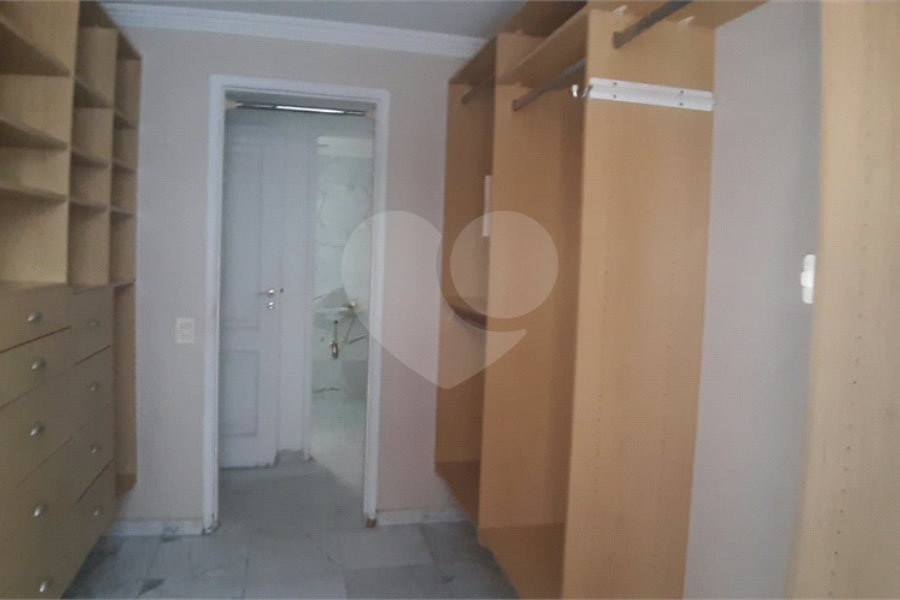 Apartamento à venda com 3 quartos, sendo 1 suíte, em Pinheiros, São Paulo, SP