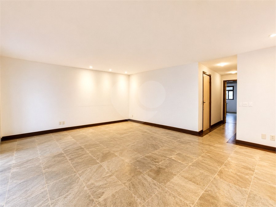 Apartamento à venda com 2 suítes em Lagoa, Rio de Janeiro, RJ