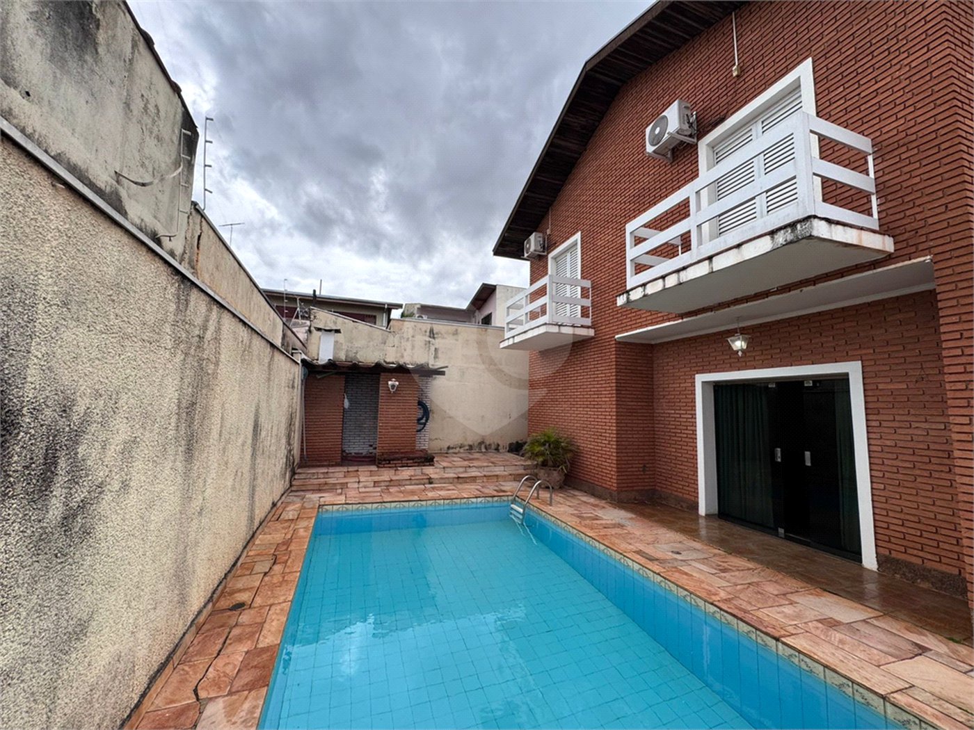Sobrado à venda com 4 quartos, sendo 3 suítes, em Jardim América, Ribeirão Preto, SP