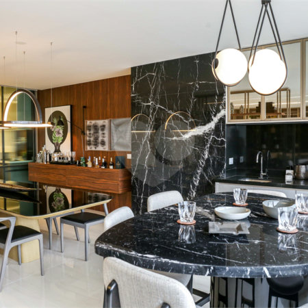 Apartamento à venda com 4 suítes em Real Parque, São Paulo, SP