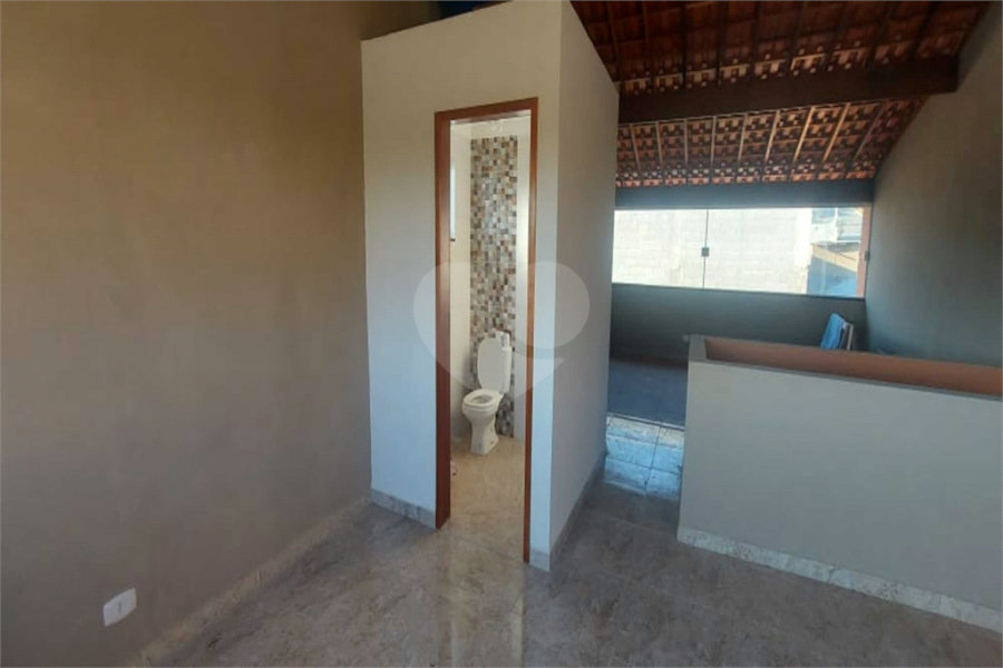 Sobrado à venda com 2 quartos em Canjica (terra Preta), Mairiporã, SP