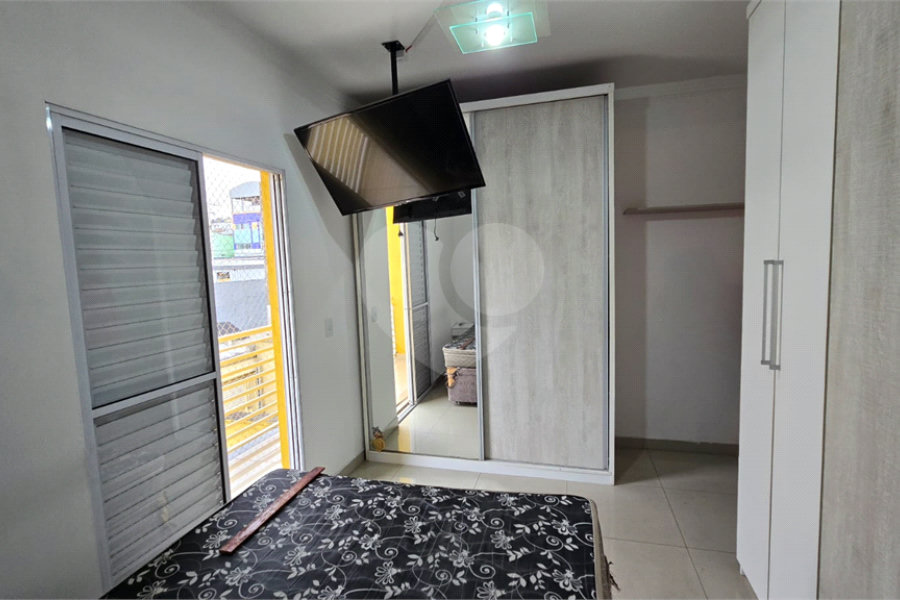 Sobrado à venda com 3 quartos, sendo 1 suíte, em Vila Clarice, São Paulo, SP