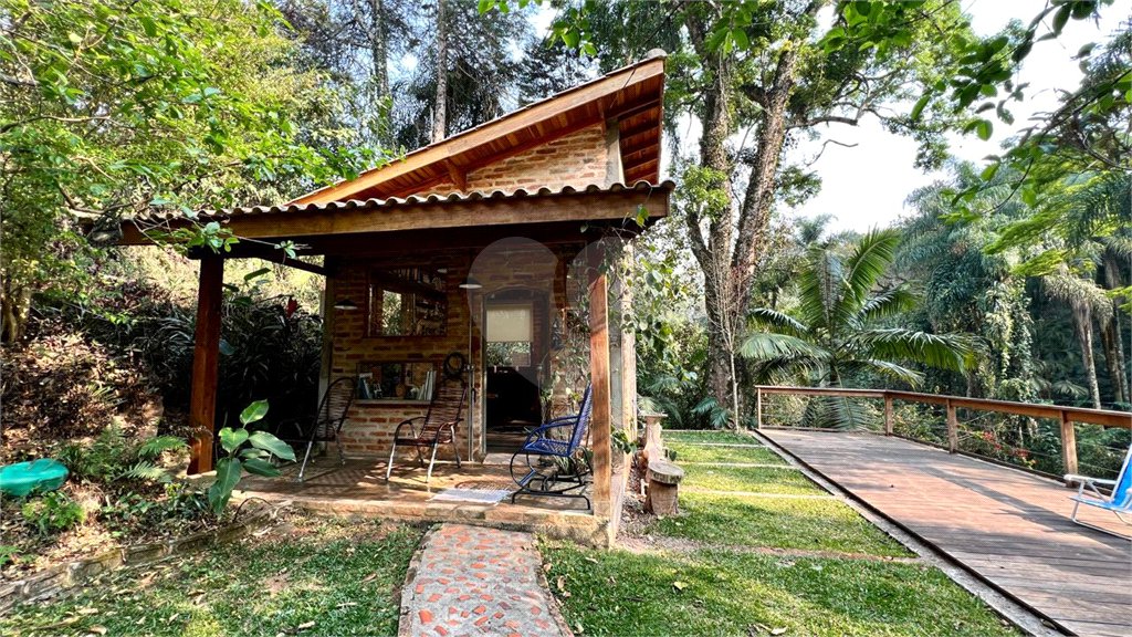 Casa à venda com 4 quartos, sendo 1 suíte, em Serra da Cantareira, Mairiporã, SP