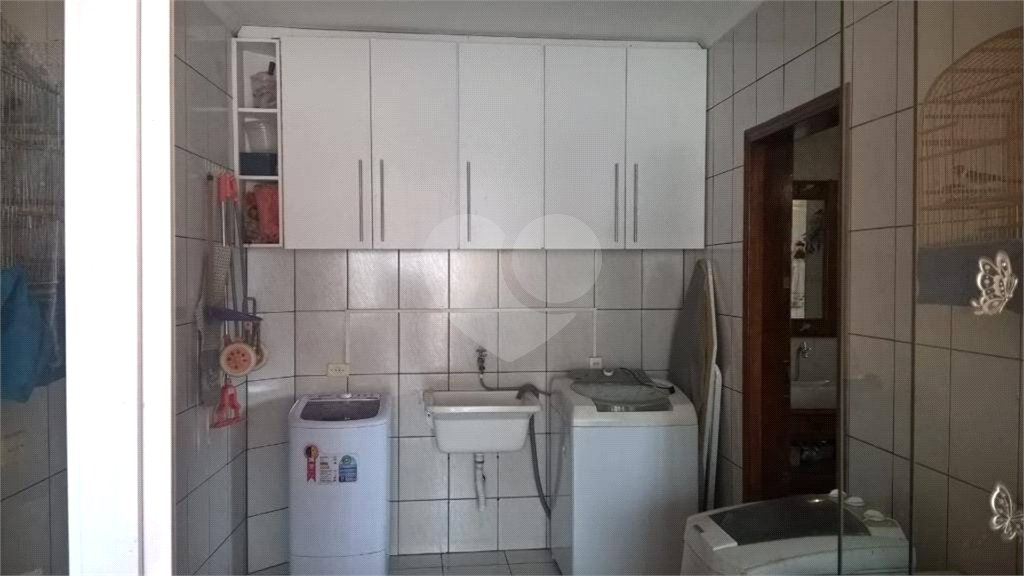 Sobrado à venda com 3 quartos, sendo 1 suíte, em Bocaina, Ribeirão Pires, SP