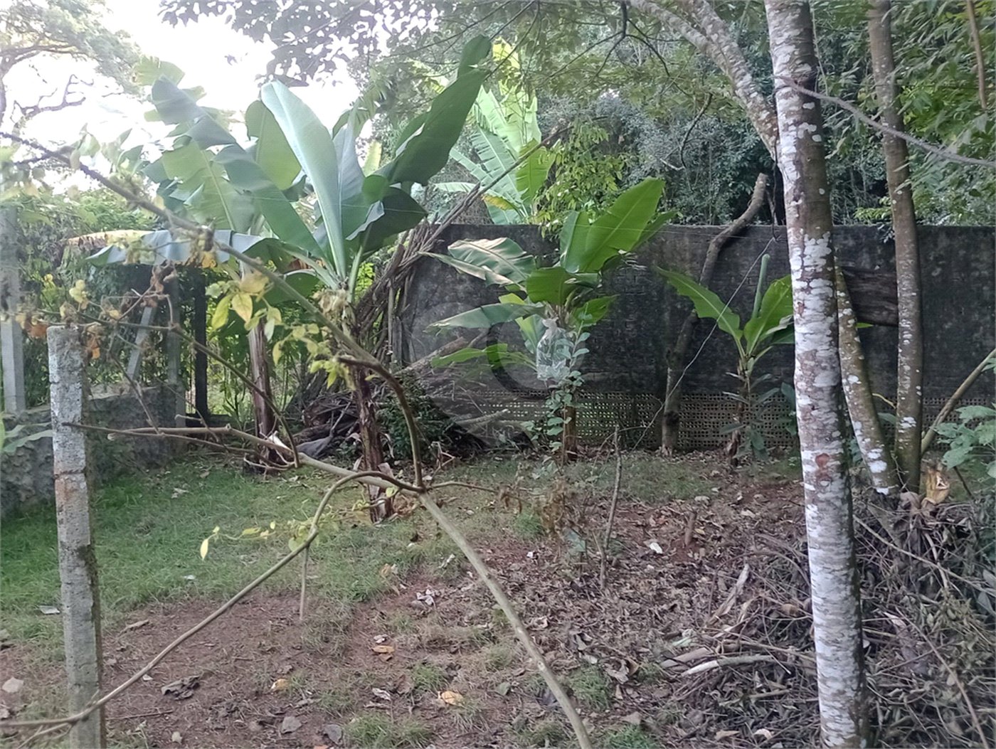 Chácara à venda com 5 quartos, sendo 1 suíte, em Jardim Marabá, Itapetininga, SP
