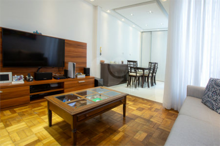 Casa à venda com 3 quartos, sendo 1 suíte, em Mirandópolis, São Paulo, SP
