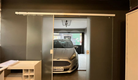 Casa à venda com 2 suítes em Jardim Santa Rosália, Sorocaba, SP