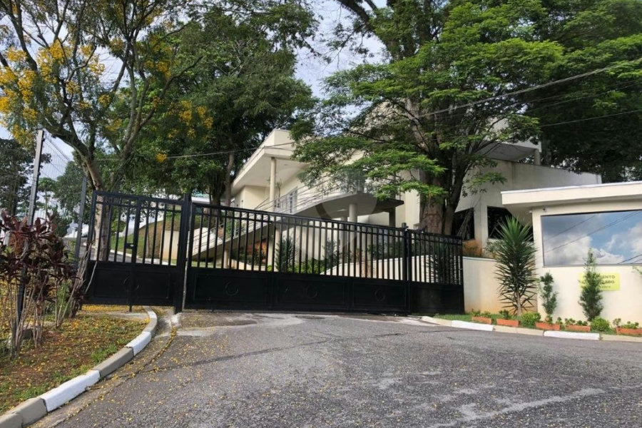 Terreno à venda em Horto, São Paulo, SP