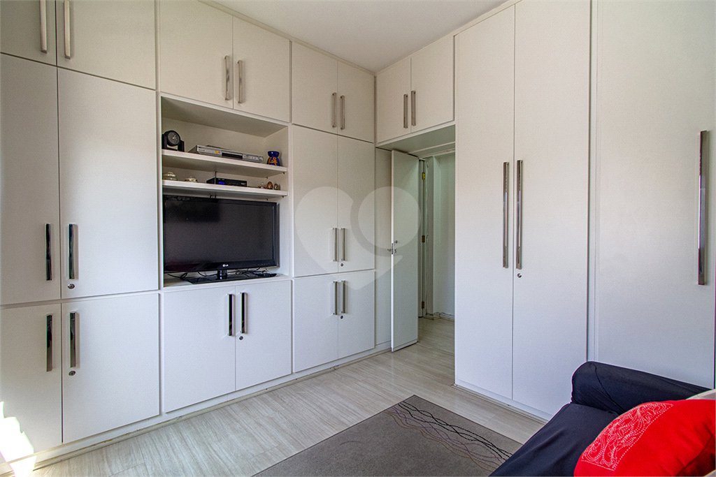 Apartamento à venda com 3 quartos, sendo 2 suítes, em Vila Madalena, São Paulo, SP
