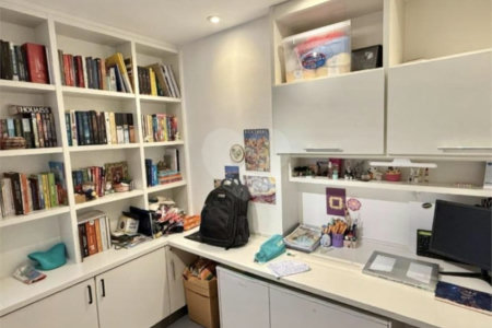 Apartamento à venda com 3 quartos, sendo 1 suíte, em Alto da Boa Vista, São Paulo, SP
