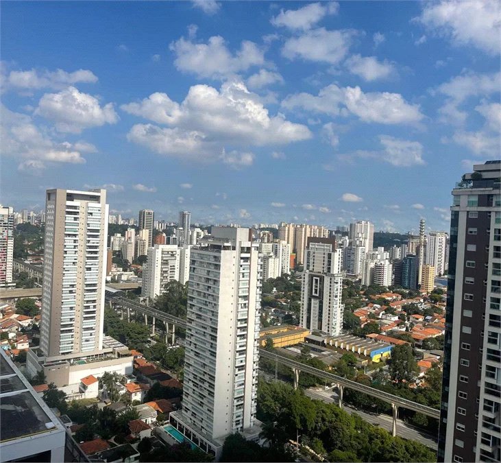 Apartamento à venda com 2 suítes em Cidade Monções, São Paulo, SP