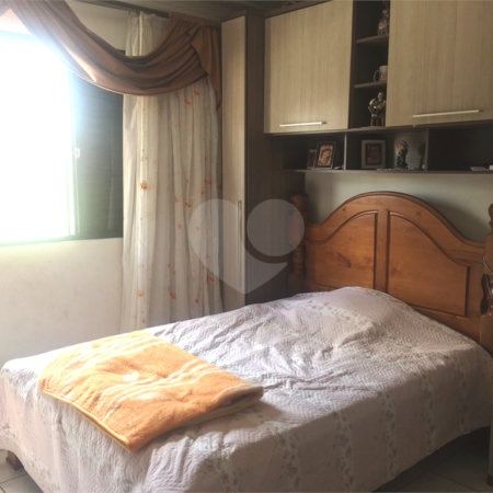 Casa Térrea à venda com 4 quartos, sendo 1 suíte,  em Vila Mazzei, São Paulo, SP