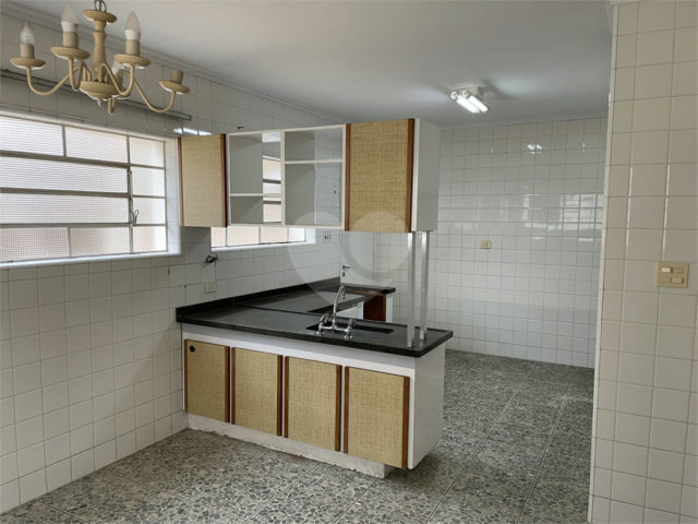 Sobrado à venda com 3 quartos, sendo 1 suíte,  em Santana, São Paulo, SP