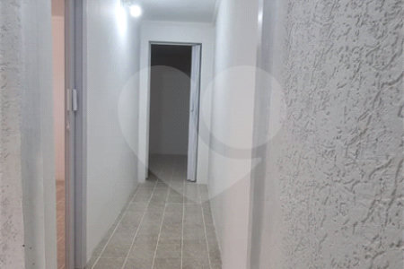 Sobrado à venda com 2 quartos em Vila Nivi, São Paulo, SP