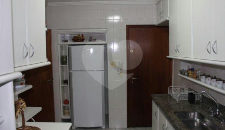 Apartamento à venda com 3 quartos, sendo 1 suíte,  em Fazenda Morumbi, São Paulo, SP