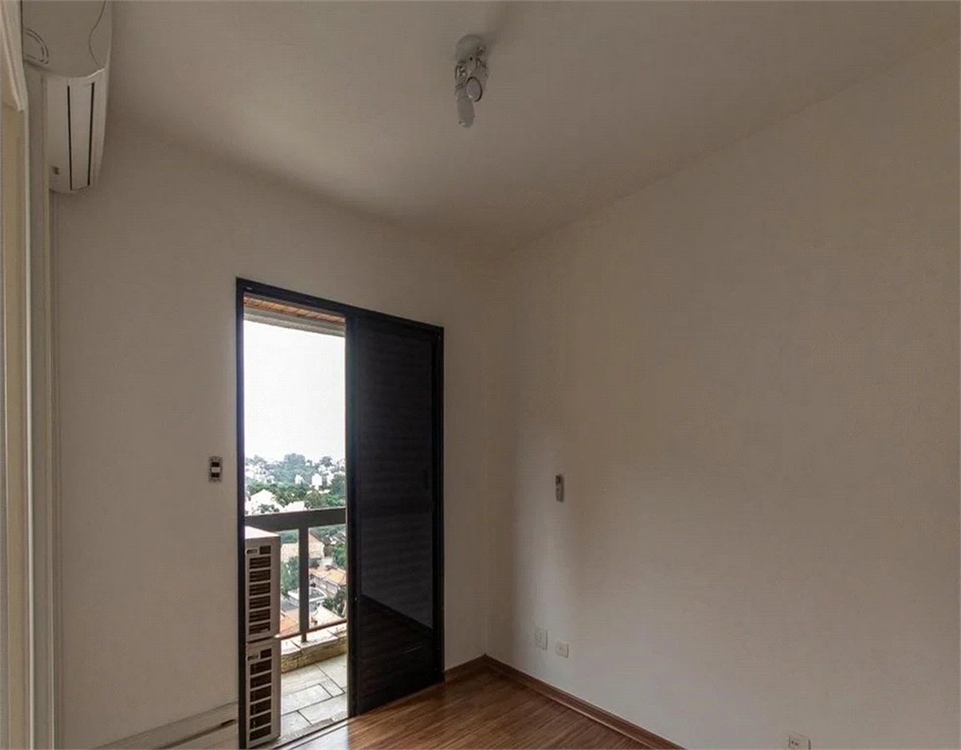 Cobertura à venda com 4 suítes em Vila Sônia, São Paulo, SP