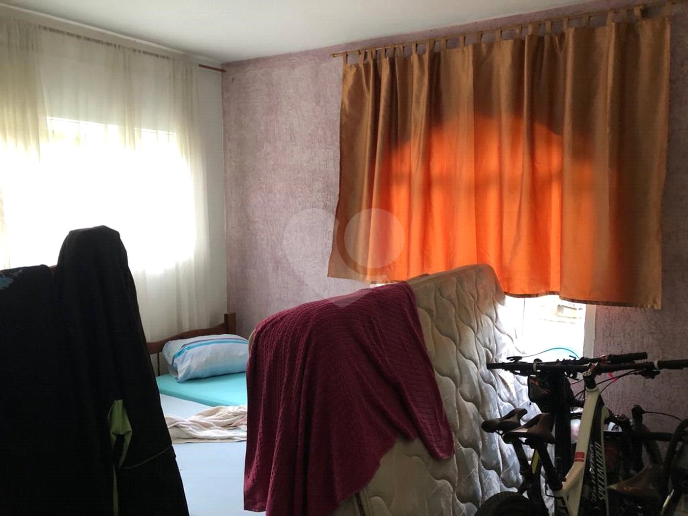 Casa Térrea à venda com 3 quartos, sendo 1 suíte,  em Olho D'água, Mairiporã, SP