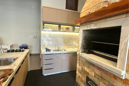 Casa à venda com 6 suítes em Pedro Juan Caballero, Amambay