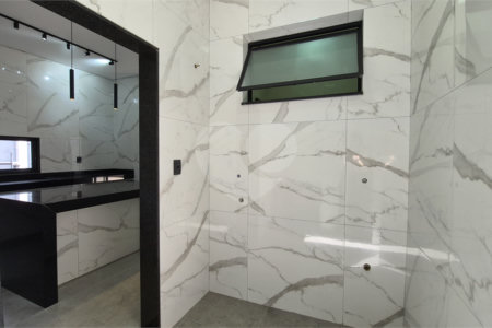 Casa à venda com 3 quartos, sendo 1 suíte, em Parque dos Lagos, Ribeirão Preto, SP