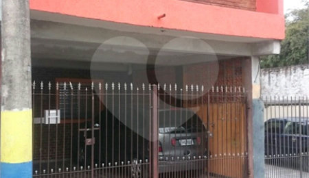 Sobrado à venda com 2 quartos, sendo 1 suíte,  em Vila Rosália, Guarulhos, SP