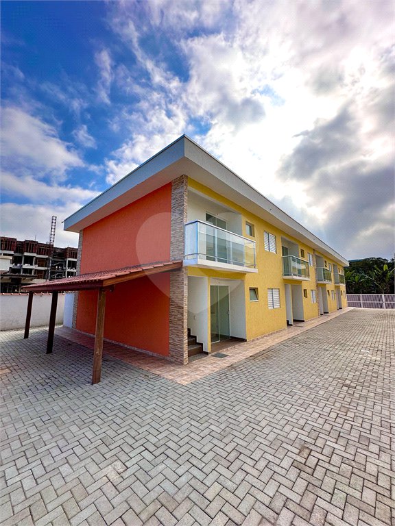 Apartamento à venda com 2 quartos, sendo 1 suíte, em Indaiá, Bertioga, SP