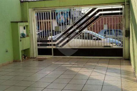 Sobrado à venda com 3 suítes em Vila do Castelo, São Paulo, SP