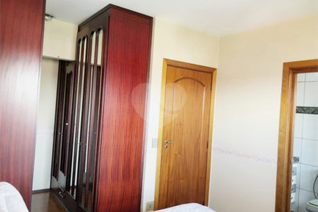 Apartamento à venda com 3 quartos, sendo 1 suíte, em Vila Paulicéia, São Paulo, SP