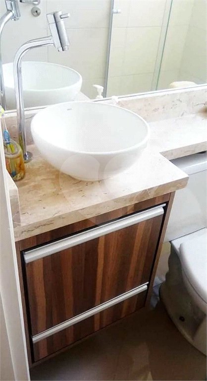 Apartamento com 2 dormitórios