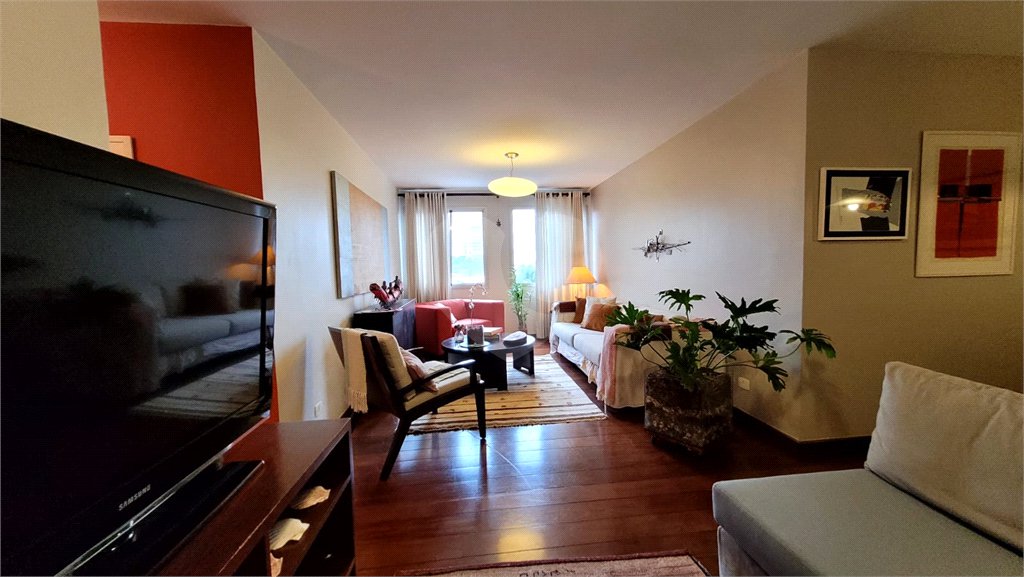 Apartamento à venda com 3 quartos, sendo 1 suíte, em Planalto Paulista, São Paulo, SP