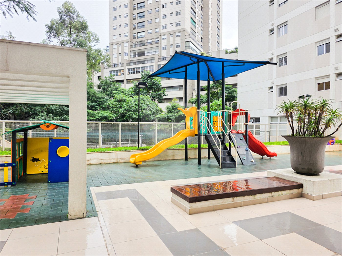Apartamento à venda com 2 suítes em Vila Andrade, São Paulo, SP