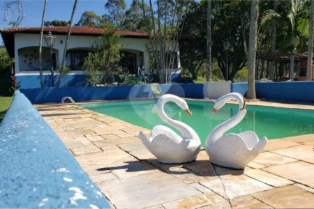 Sítio à venda com 6 quartos, sendo 5 suítes, em Dos Mimis, Piracaia, SP