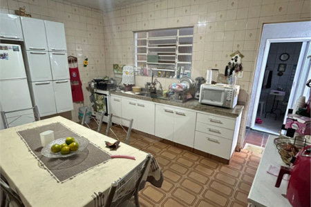 Sobrado à venda com 4 quartos, sendo 1 suíte, em Tucuruvi, São Paulo, SP