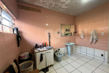 Casa à venda com 4 quartos, sendo 1 suíte,  em Vila Rosa, Itapetininga, SP