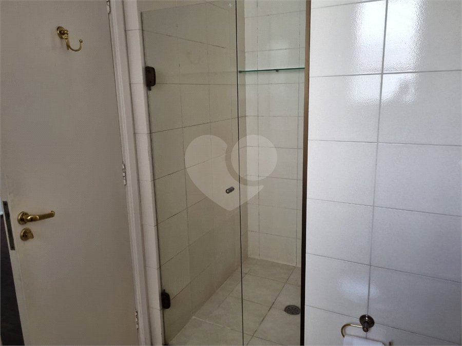 Apartamento à venda ou para alugar com 3 quartos, sendo 1 suíte, em Moema, São Paulo, SP