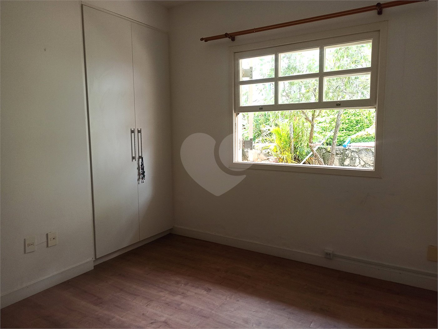 Casa à venda ou para alugar com 6 quartos, sendo 4 suítes, em Jardim Itaperi, Atibaia, SP