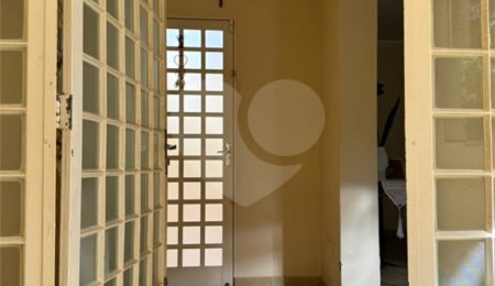 Casa à venda com 4 quartos, sendo 1 suíte,  em Vila Henrique, Salto, SP